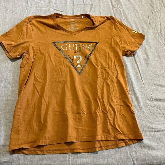 Guess Jeans Classic Triangle Logo Tee Size XLarge XL good detail 100% cotton 90s - Picture 2 of 7
